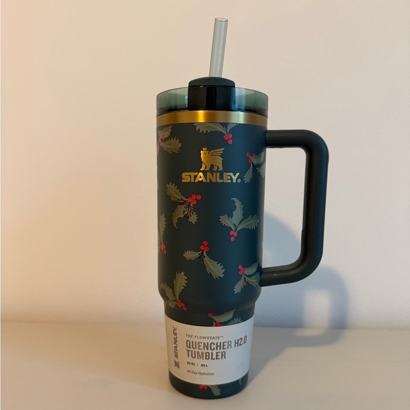 Stanley Cheers & Cheer Quenchers - 30oz - Picture 2 of 11